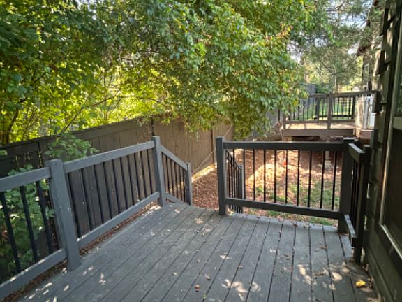 3rd image of 1008 River Rd #4