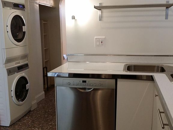 4th image of 1951 W Race Ave Unit 1