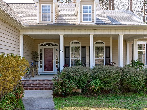 3rd image of 26 Pine Croft Rd