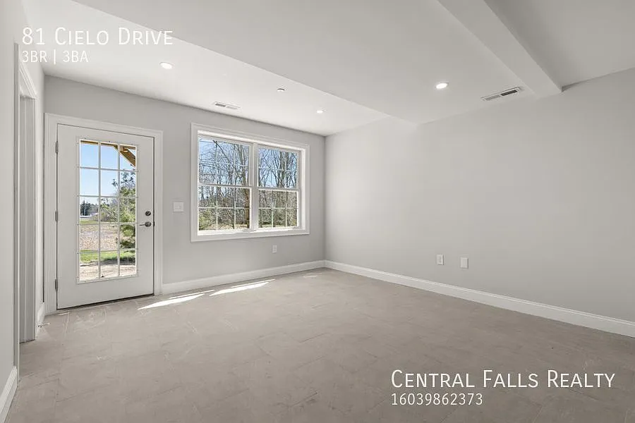 Building Photo - 81 Cielo Dr