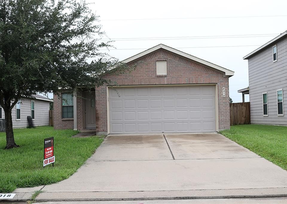 1st image of 8018 Yaupon View Dr