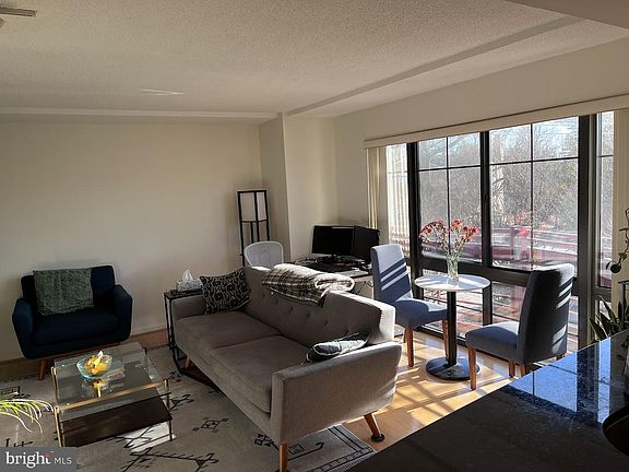 4th image of 7923 Eastern Ave APT 402