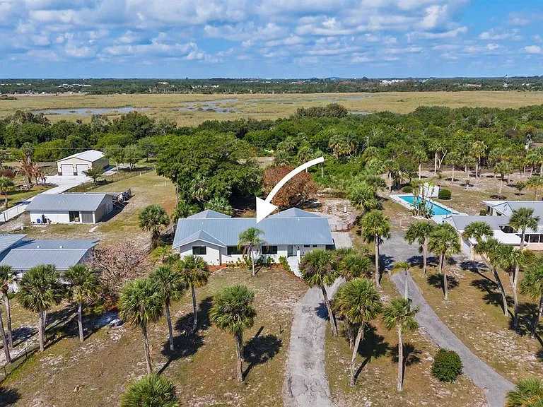 4003 S Indian River Dr — Photo 24