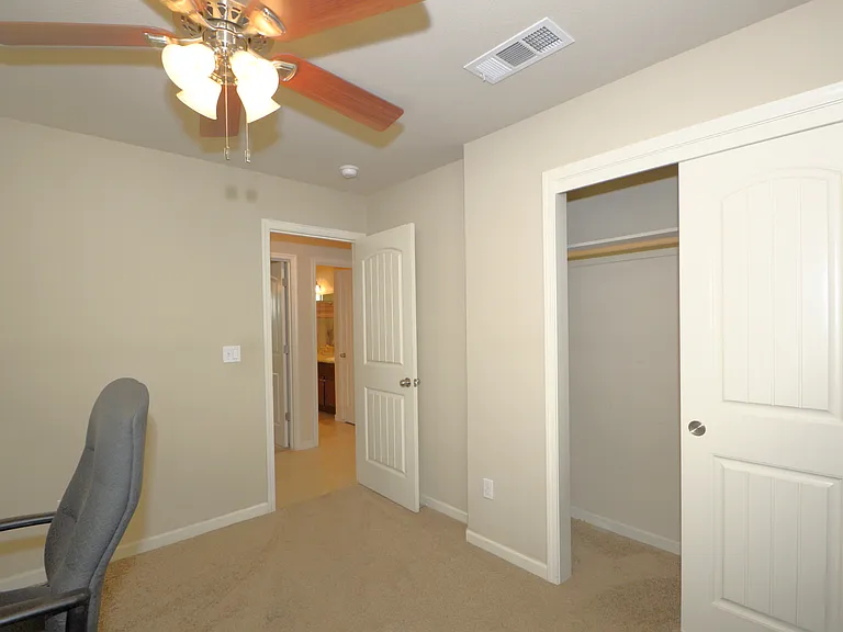 6601 E Saginaw Way — Photo 14
