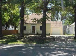 3411 SW 10th Ave, Topeka, KS 66604