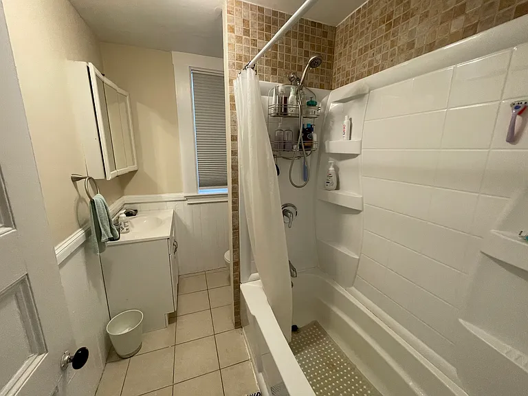 66 Romsey St #3 — Photo 6