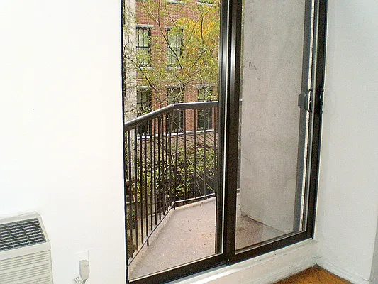 Rented by Winick Realty Group LLC | media 22