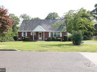 15 Bright Rd, Hatboro, PA 19040