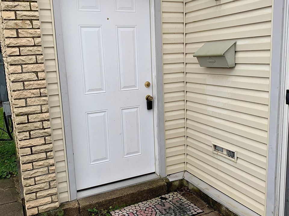1st image of 910 Randler Ave