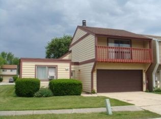 918 Fiesta Dr, University Park, IL 60484