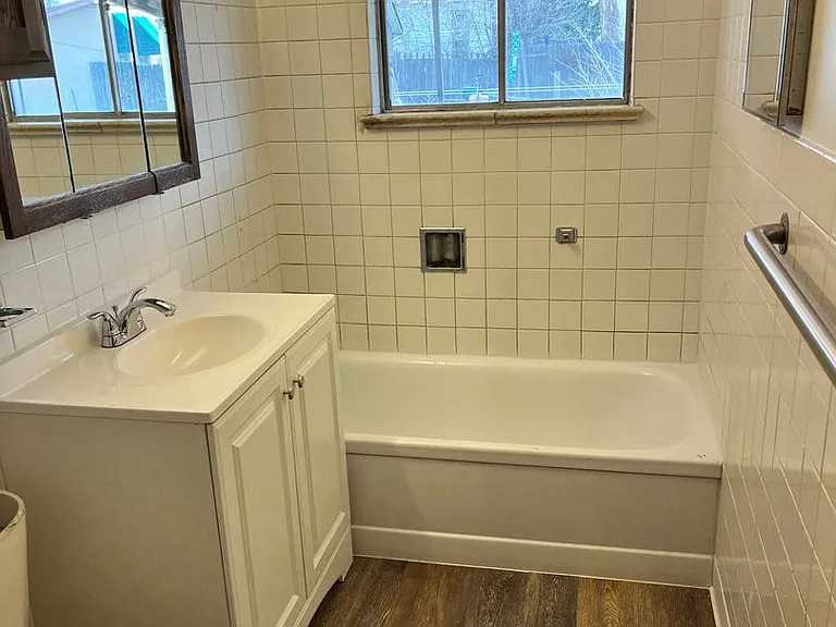 1537 W Byers Pl — Photo 8