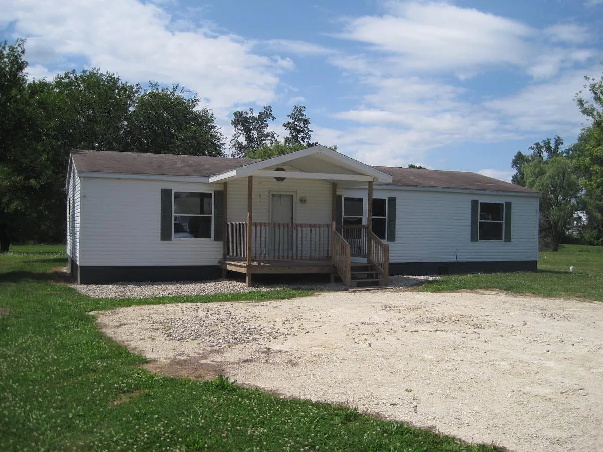 3 bed, 1600 sqft, $1,400 — Photo 2