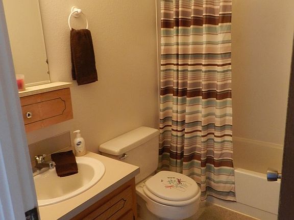 3rd image of 612 S Division St APT 10