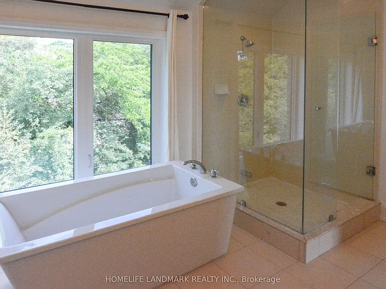 21 Kenneth Wood Cres — Photo 12