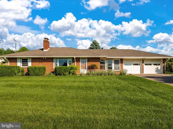 7110 Rock Creek Dr, Frederick, MD 21702