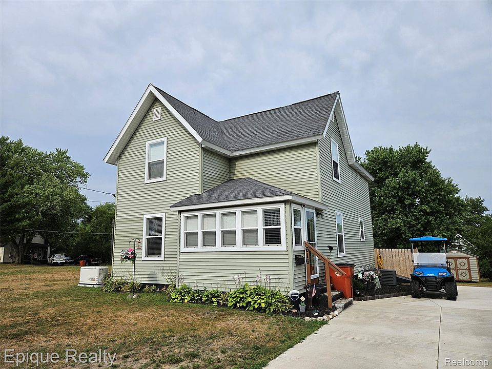 1st image of 616 Crawford St