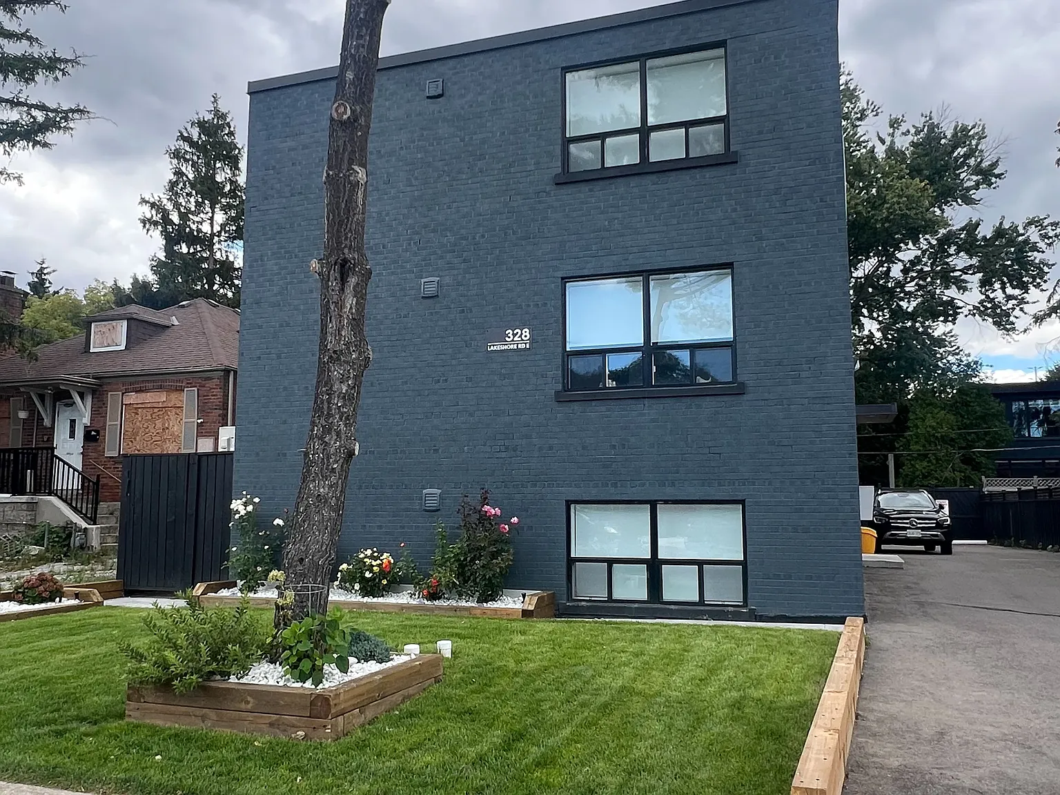 2 bed, $2,000 — Photo 1