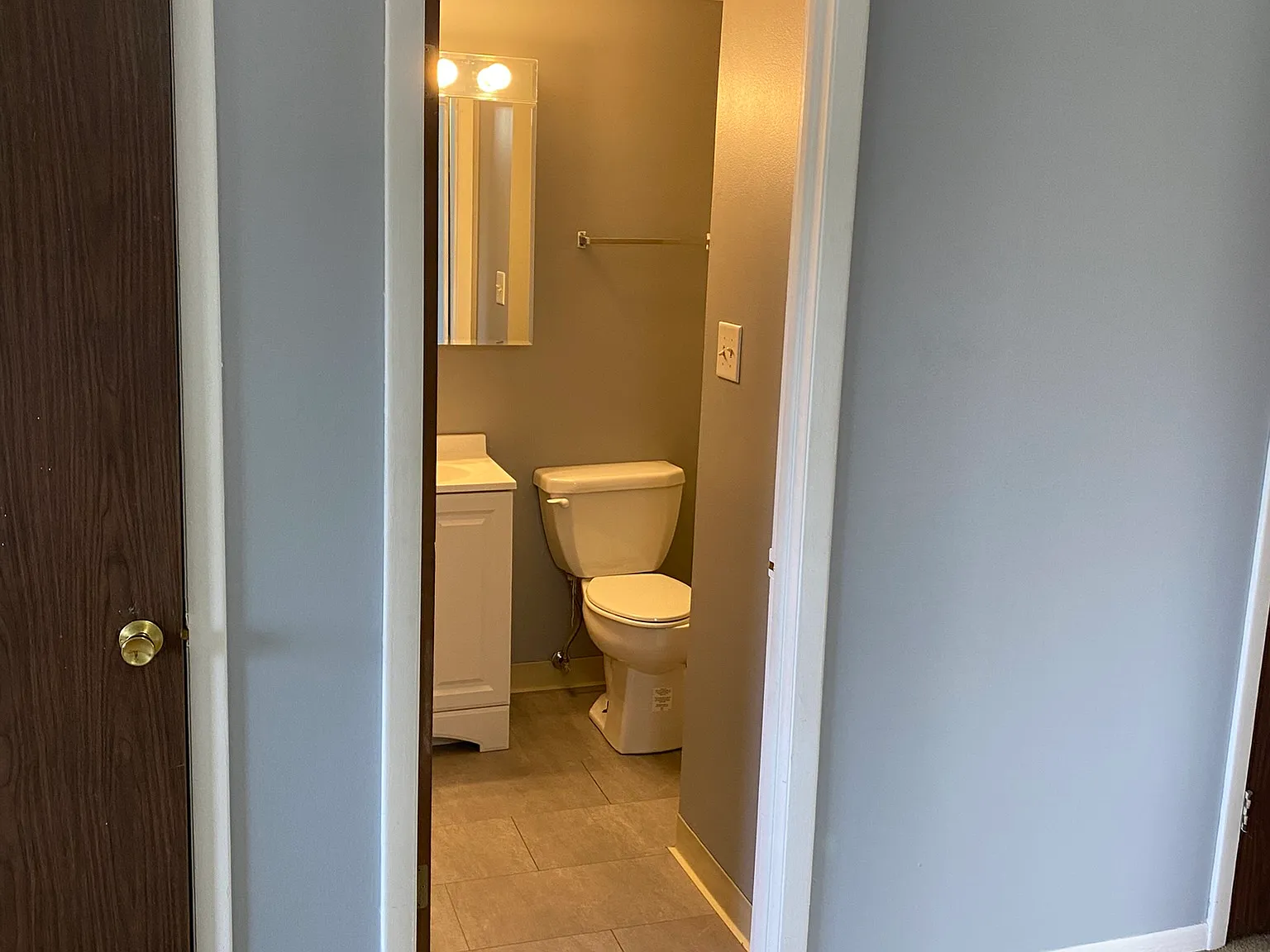 2 bed, 900 sqft, $1,750 — Photo 4