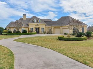 8865 Brookes Dr, Montgomery, TX 77316