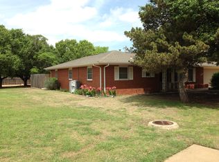 103 Sunset Ln, Fairview, OK 73737