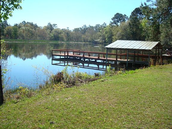3rd image of 7705 Paradise Dr