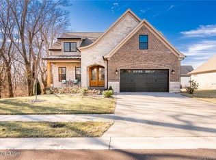703 Lillian Way, Jeffersonville, IN 47130