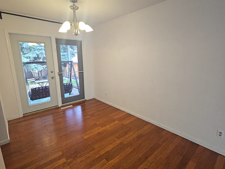 4319 Charleswood Dr NW — Photo 11