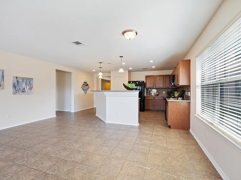 1001 Bethel Way — Photo 10