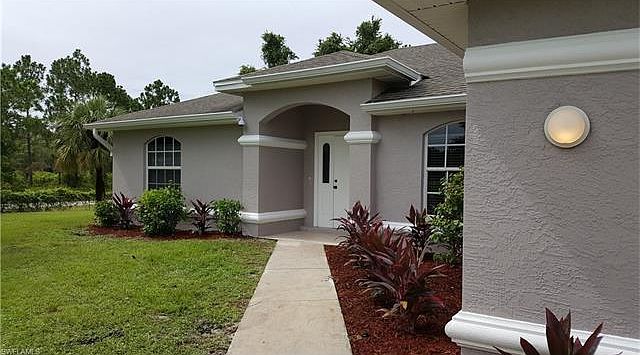 1st image of 1025 Iris St E