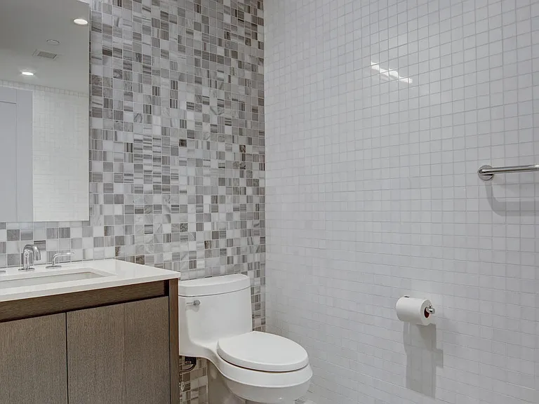 15 Morris Ave #507 — Photo 14