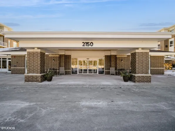 2150 Founders Dr APT 334, Northbrook, IL 60062