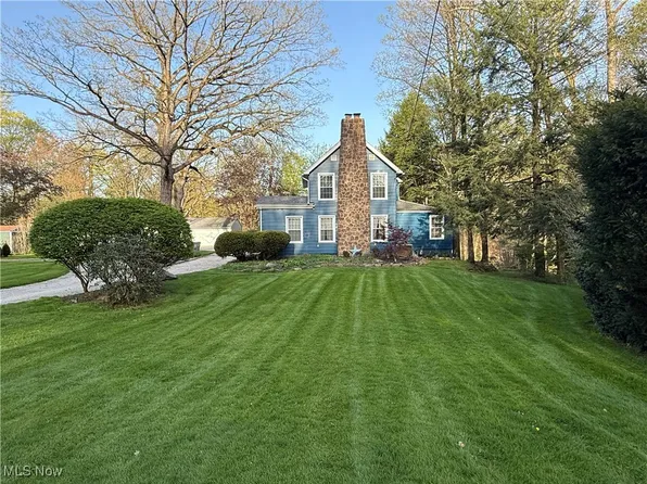 1851 Bears Den Rd, Youngstown, OH 44511