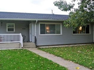 2020 8th St NW, Minot, ND 58703