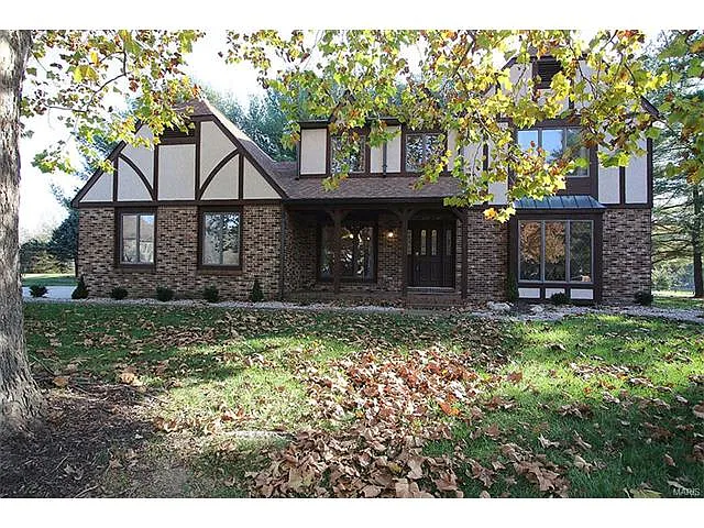 2 Equestrian Ct N photo 1