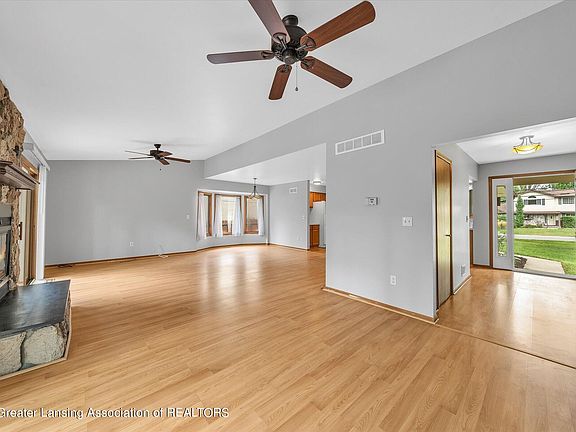 2nd image of 2454 Orpington Dr