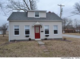 303 W Illinois St, Trenton, IL 62293