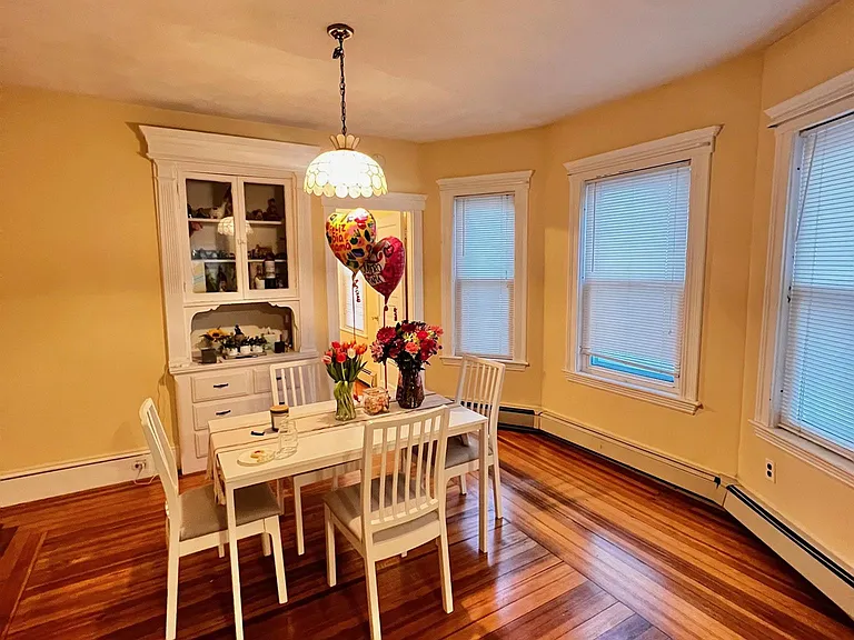 124 Willis Ave #1 — Photo 9