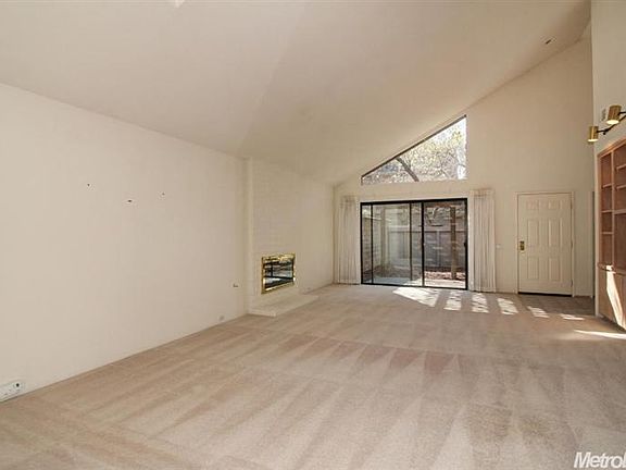 4th image of 1925 Discovery Village Ln