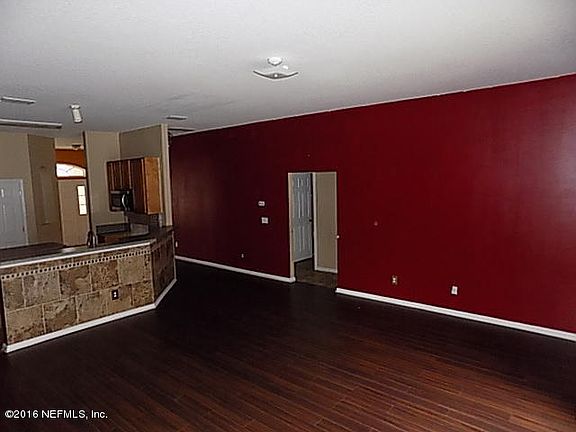 3rd image of 9119 Jennifer Ln