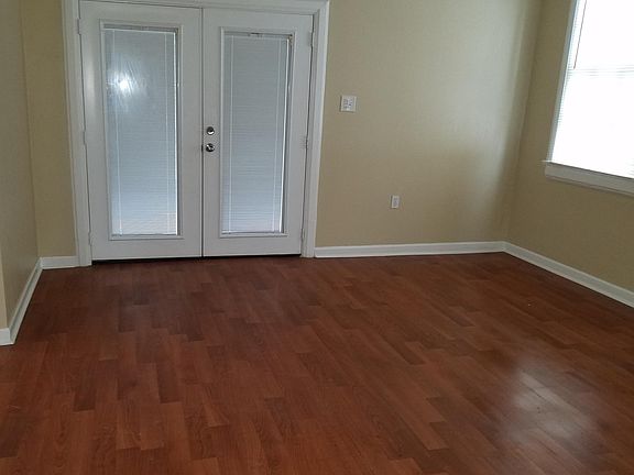 3rd image of 3333 Louisiana Avenue Pkwy