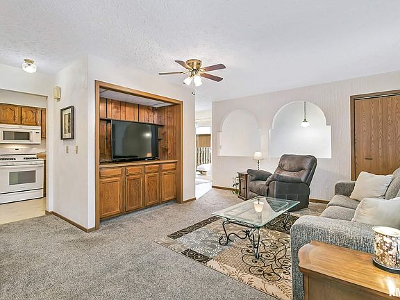 2nd image of 1121 48th Ave #11