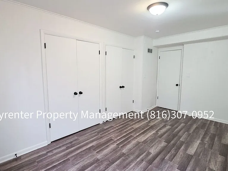 1512 W College St — Photo 29