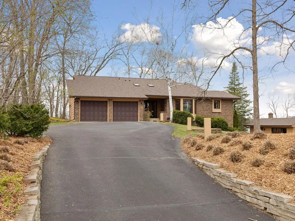 8820 Neal Ave N, Stillwater, MN 55082