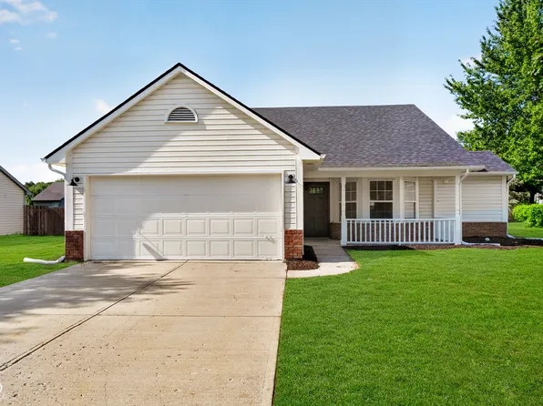5602 Pine Hill Dr, Noblesville, IN 46062