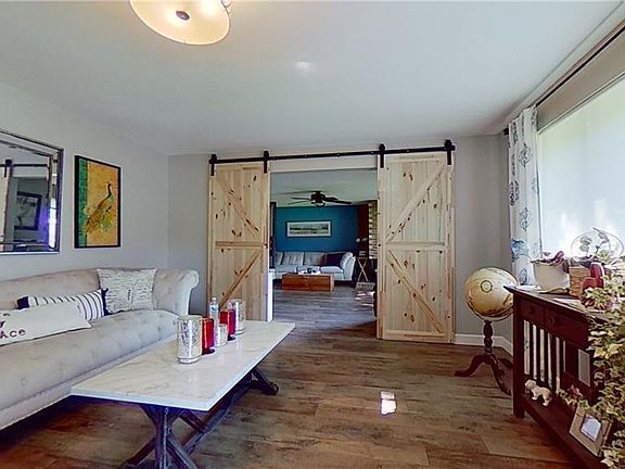 4th image of 2050 Fairknoll Dr