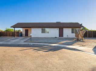 424 S 45th Way, Yuma, AZ 85364