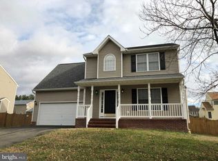 10 Sunset Ridge Ln, Fredericksburg, VA 22405
