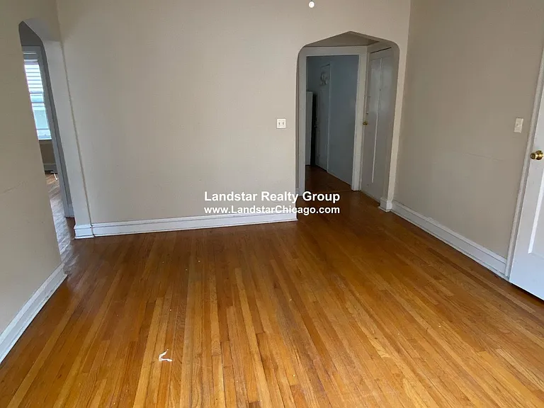 5030 N Springfield Ave #3W — Photo 4
