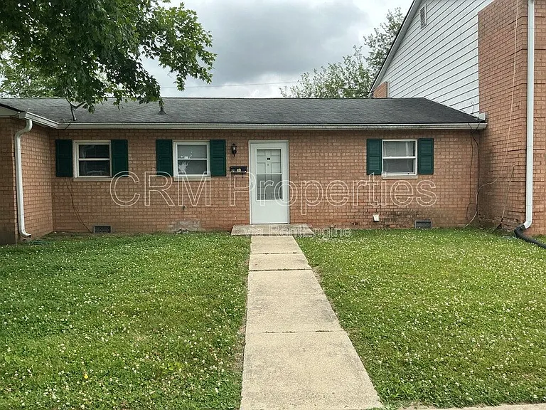 1420 E Jefferson St #2 — Photo 2