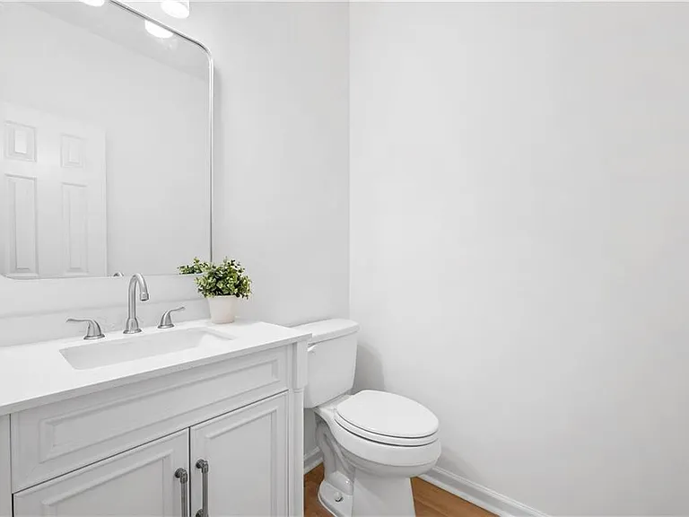1055 Red Cedar Trl — Photo 6
